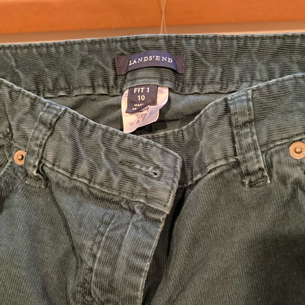 Lands End, womens size 10 straight leg corduroy pants, beautiful spruce green